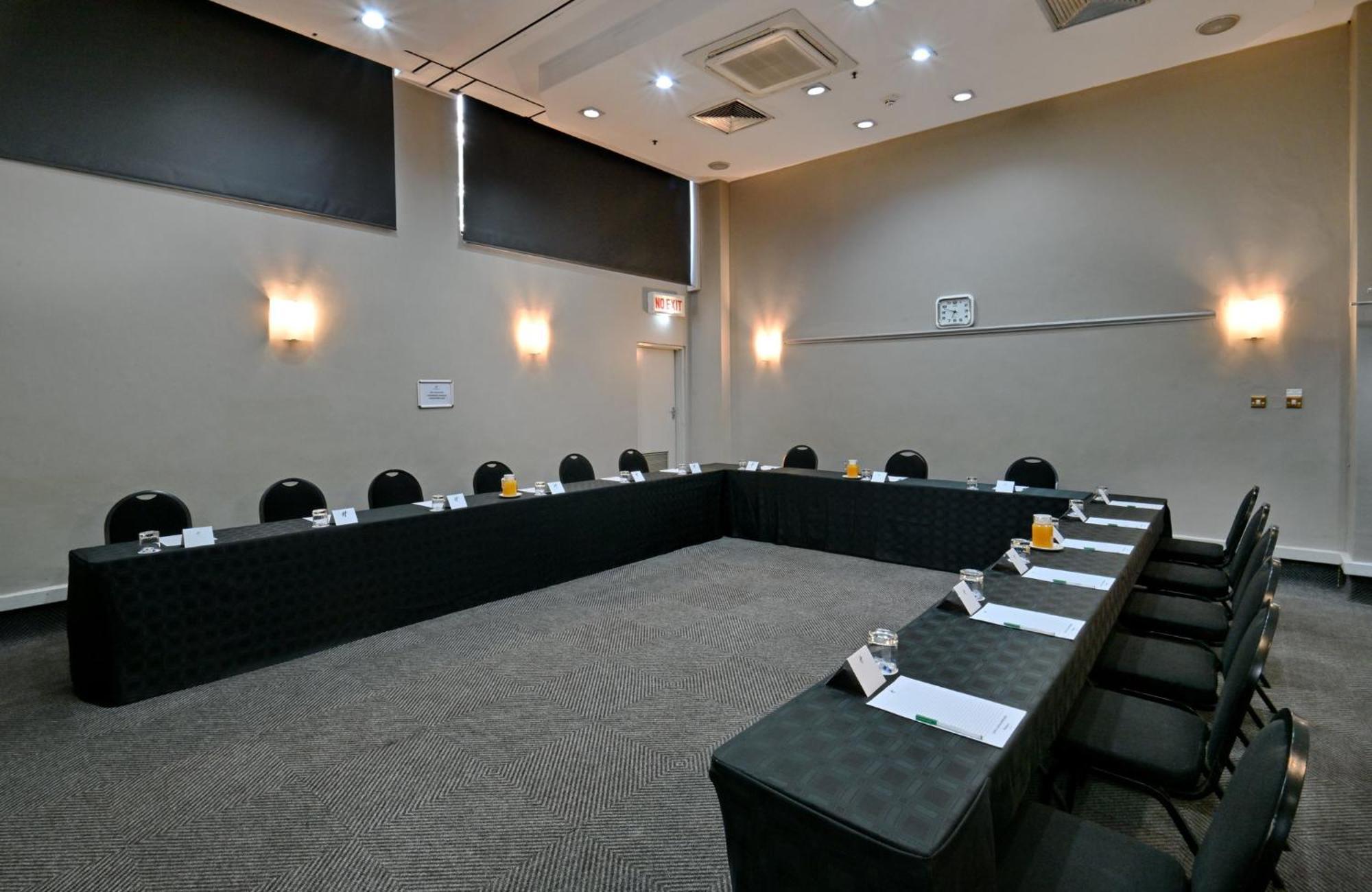 Holiday Inn - Harare By Ihg Exterior foto