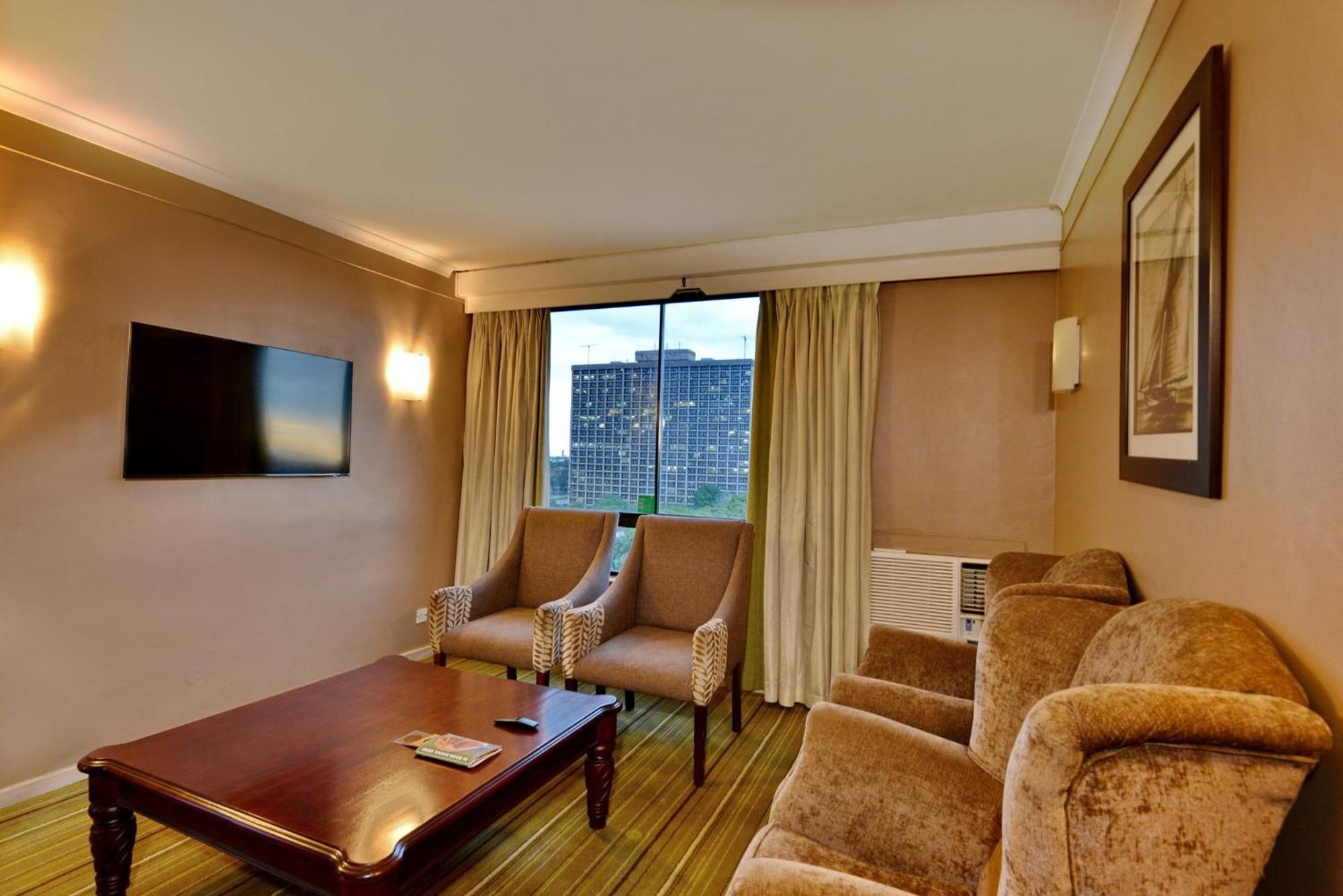 Holiday Inn - Harare By Ihg Exterior foto