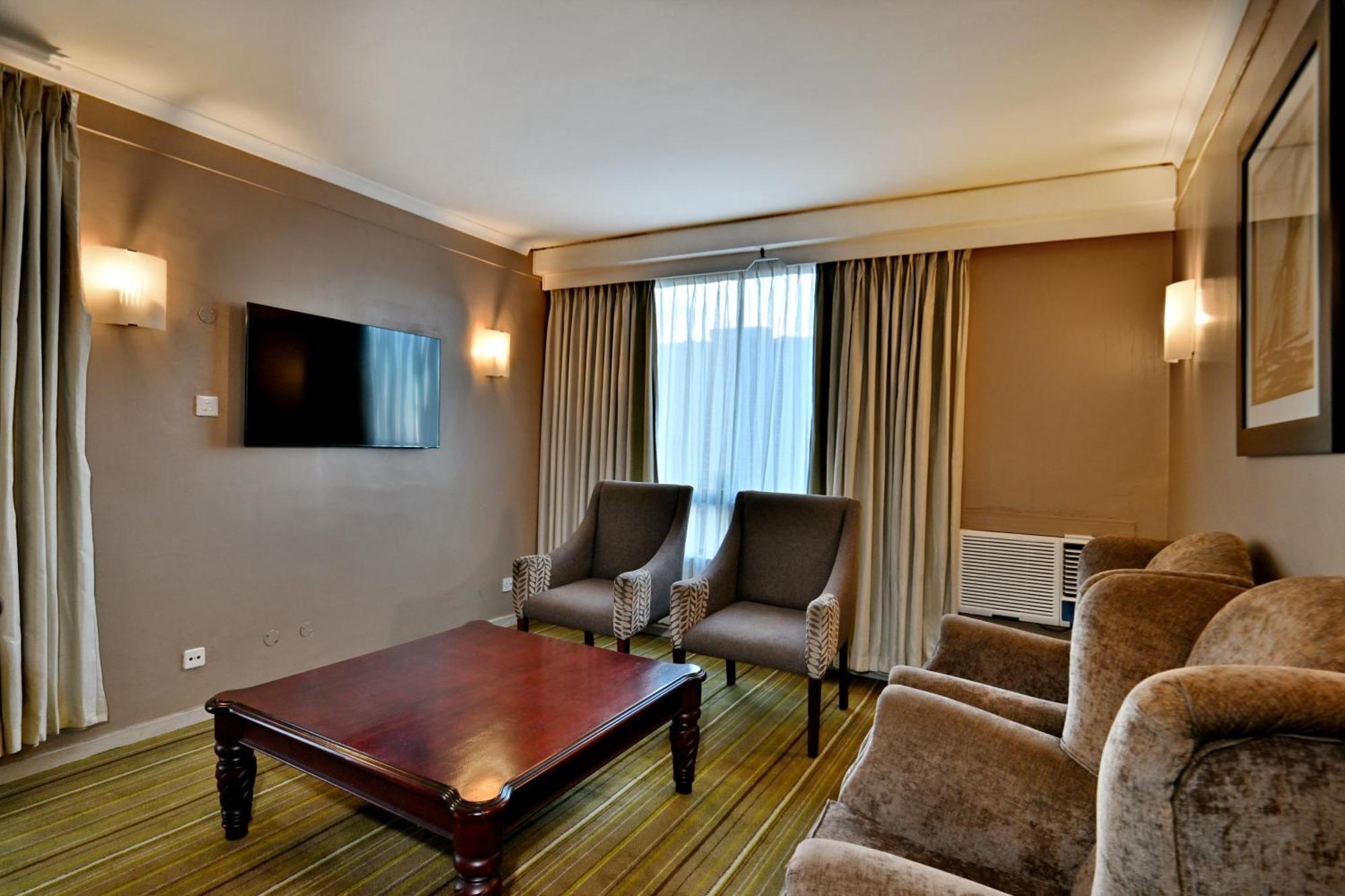Holiday Inn - Harare By Ihg Exterior foto