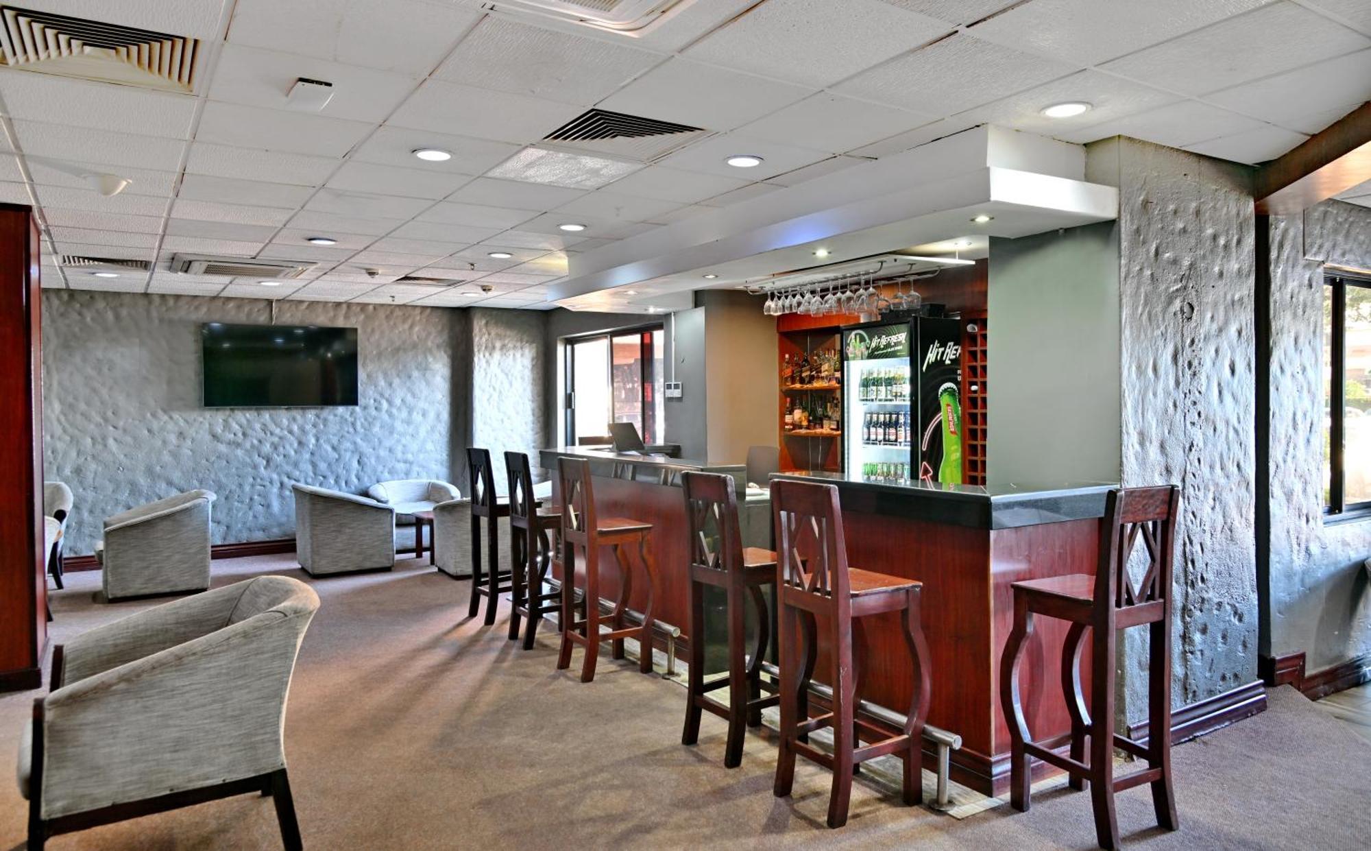 Holiday Inn - Harare By Ihg Exterior foto